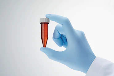 艾本德Eppendorf Tubes? 5.0 mL 帶螺旋蓋, 5.0 mL, 無菌、無熱原, 無RNase和DNase, 無DNA, 琥珀色（光保護(hù)）, 200 個(gè) (2 包 × 100 個(gè))貨號(hào)